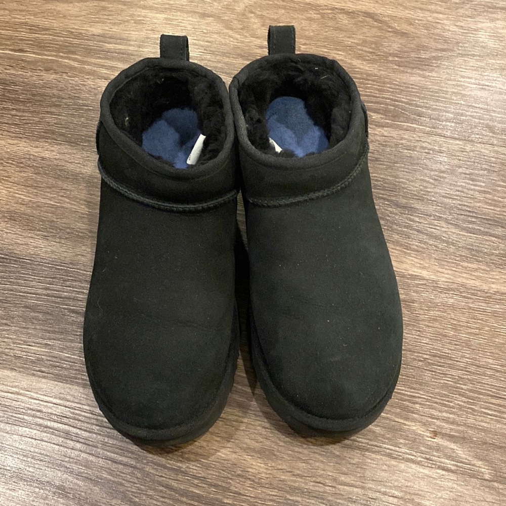 UGG Ultra Mini